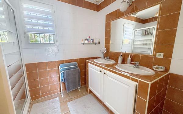 Maison à vendre    5 pièces • 118,32 m2 Le Cannet-des-Maures