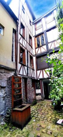 Location                                                      Appartement
                        
                     1 pièces                      22 m2                     à Rouen
