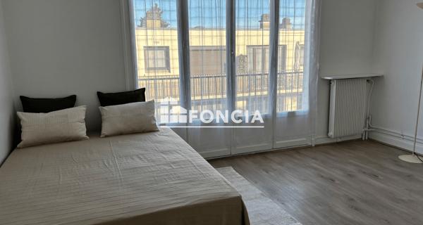 Location Studio meublé 24.62 m² - Sceaux 92330