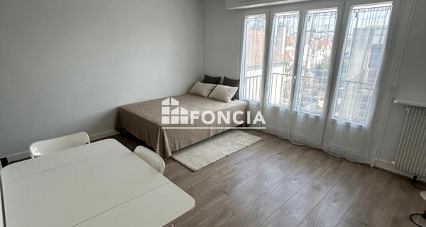 Location Studio meublé 24.62 m² - Sceaux 92330