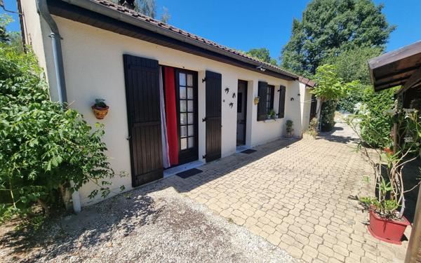 Maison à vendre    3 pièces • 93 m2 Saint-Yrieix-la-Perche