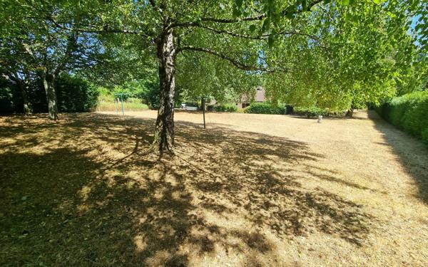 Maison à vendre    3 pièces • 93 m2 Saint-Yrieix-la-Perche