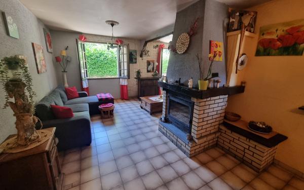 Maison à vendre    3 pièces • 93 m2 Saint-Yrieix-la-Perche