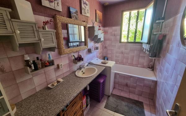 Maison à vendre    3 pièces • 93 m2 Saint-Yrieix-la-Perche