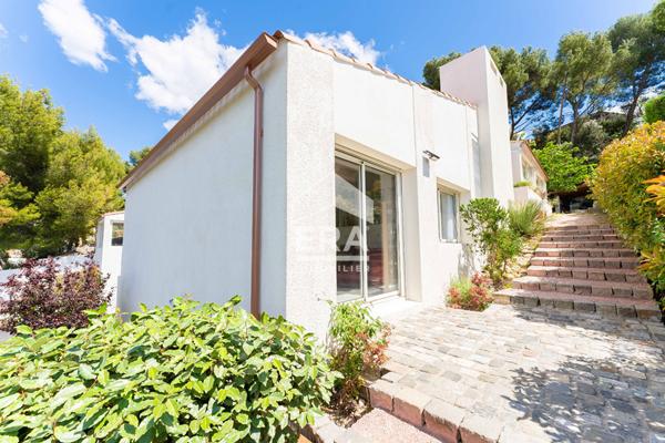 Maison Plan De Cuques 317 m², Prestations haut de gamme , piscine, grand terrain,