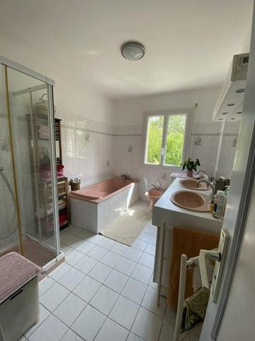 Maison individuelle à louer à Saint-Domineuc en Ille-et-Vilaine (35190), ref : 105/2006