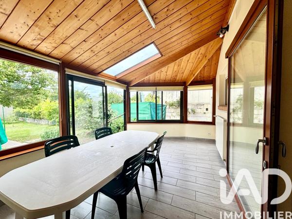 Maison à vendre 5 pièces 103 m² Saint-Barthélemy-d'Anjou