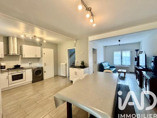 Maison à vendre 5 pièces 103 m² Saint-Barthélemy-d'Anjou