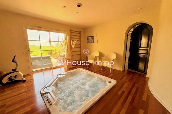 Maison à vendre 9 pièces de 380 m²