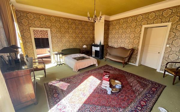 Maison à vendre    9 pièces •  Dax