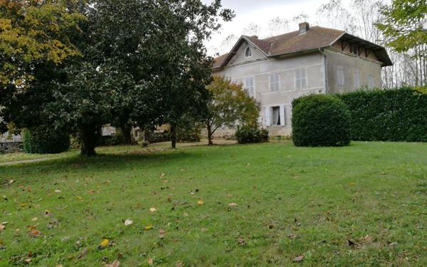 Maison à vendre    9 pièces •  Dax