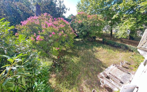 Maison à vendre    9 pièces •  Dax