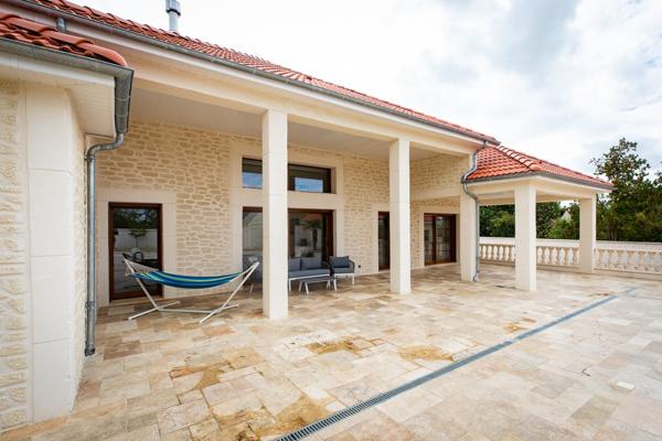 Villa contemporaine d’exception – 206 m² habitables – Châteaudun (28200)