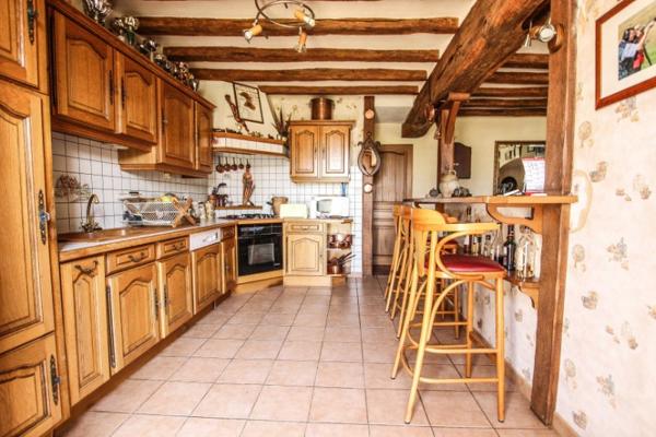 Maison à Doué-en-Anjou, 49700 - 7 pièces 226m²