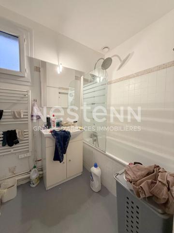 Maison louée de plain pied à vendre à LOCMINE 2 chambres avec 620 m² de terrain et garage