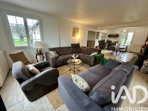 Maison à vendre 11 pièces 266 m² Saint-Sauveur-Marville