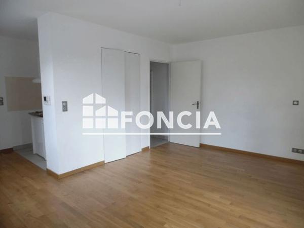 Location Studio 27.55 m² - 54 BD PAUL VAILLANT COUTURIER Montreuil 93100