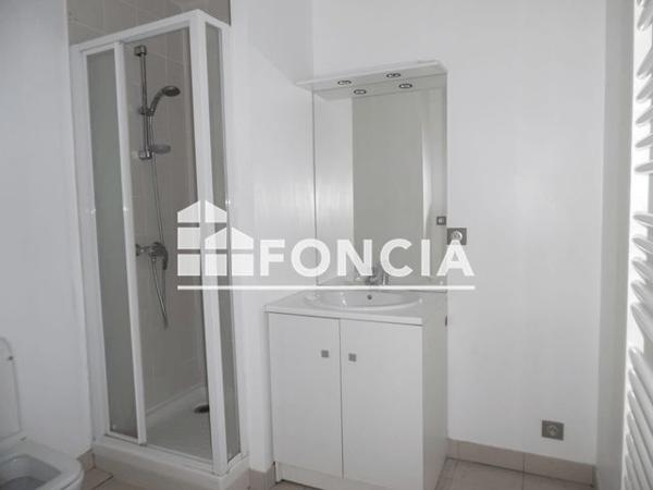 Location Studio 27.55 m² - 54 BD PAUL VAILLANT COUTURIER Montreuil 93100