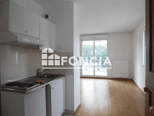 Location Studio 27.55 m² - 54 BD PAUL VAILLANT COUTURIER Montreuil 93100