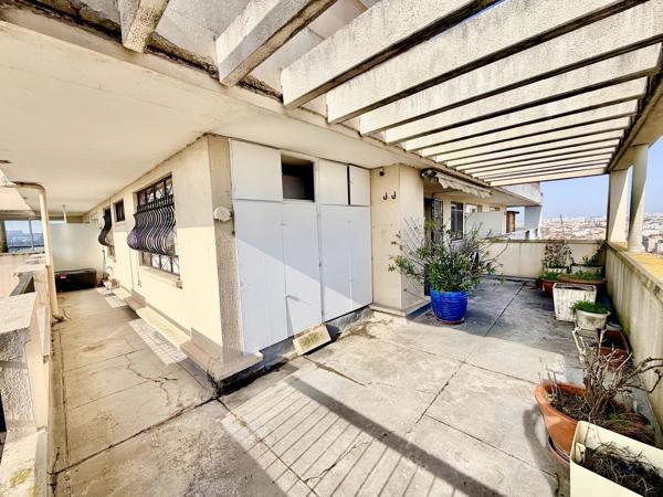 Vente                                                      Appartement
                        
                     2 pièces                      51 m2                     à Alfortville