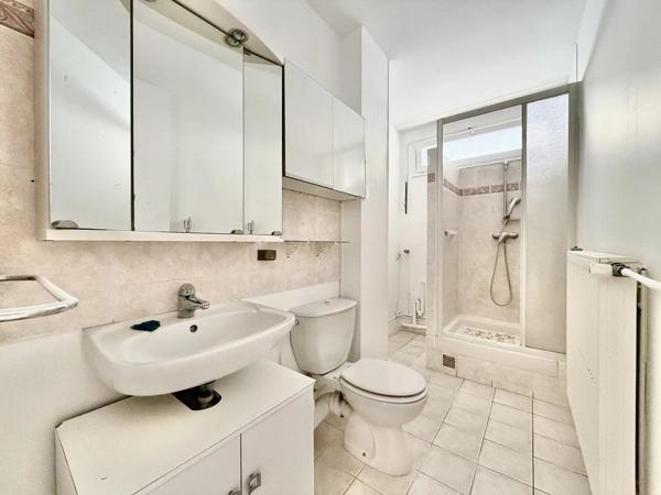 Vente                                                      Appartement
                        
                     2 pièces                      51 m2                     à Alfortville