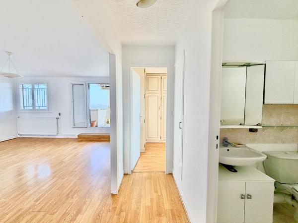 Vente                                                      Appartement
                        
                     2 pièces                      51 m2                     à Alfortville