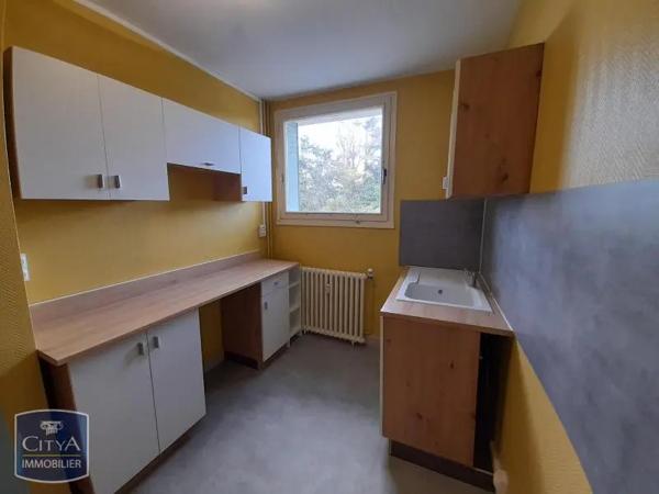 Appartement à louer 2 pièces 43.84m² Châteauroux (36000)