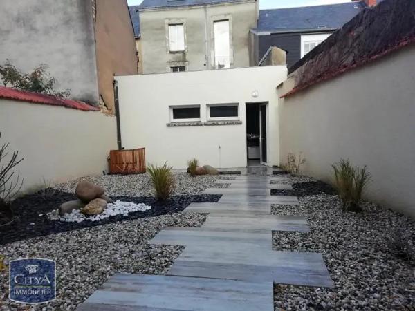 Local commercial à louer 94.83m² Châteauroux (36000)