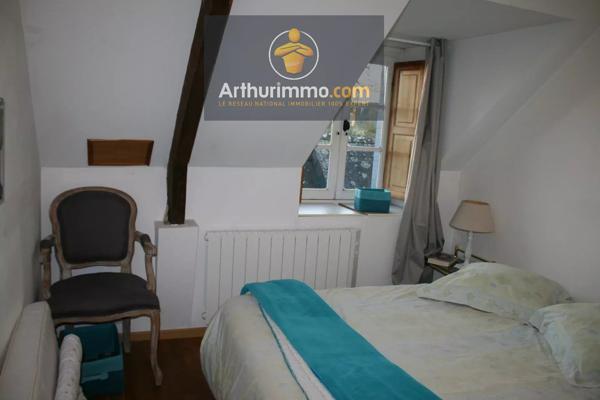 Location                                                      Maison
                        
                     3 pièces                                         à Josselin