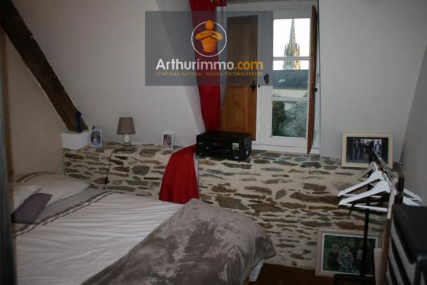 Location                                                      Maison
                        
                     3 pièces                                         à Josselin
