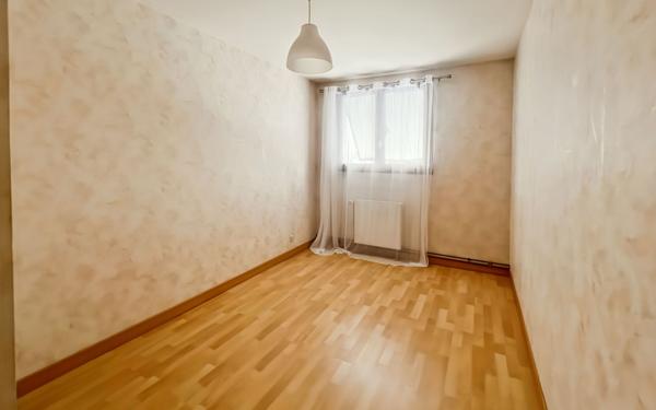 Maison à vendre    6 pièces • 107 m2 Menucourt