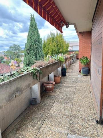 Blagnac Servanty, Appartement T5 dernier étage avec terrasse et sans vis à vis