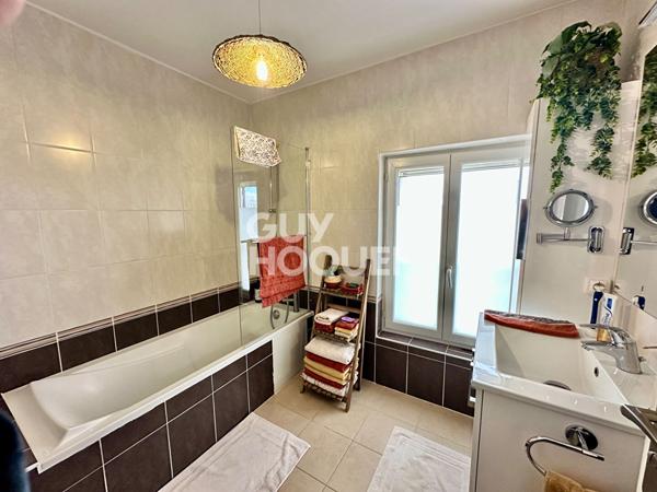 Maison de village T4 avec terrasse et parking