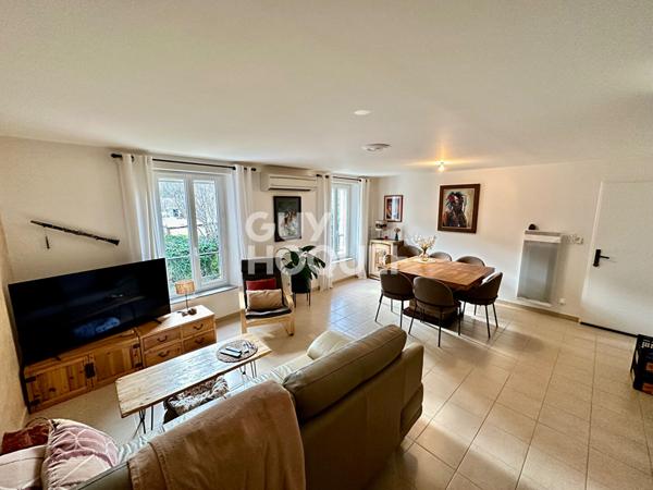 Maison de village T4 avec terrasse et parking