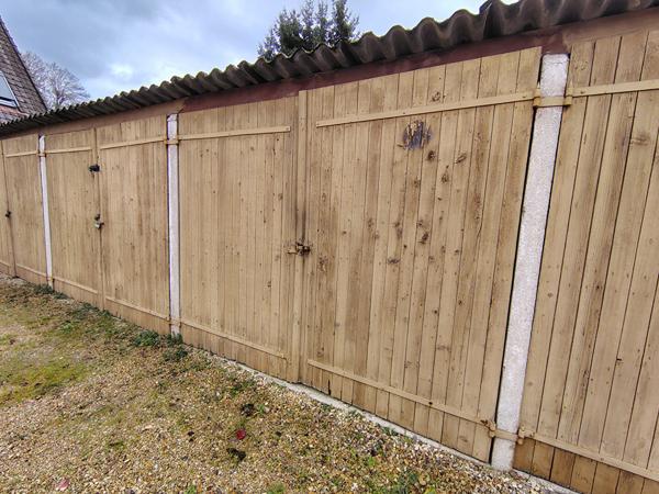 GARAGE BOX A VENDRE ORSAY LE GUICHET