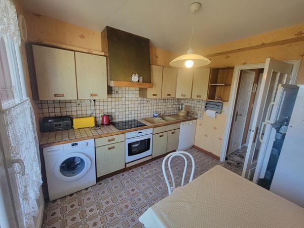 À Vendre , T3 à Pont-de-Chéruy ,73,76 m² avec parking et cave