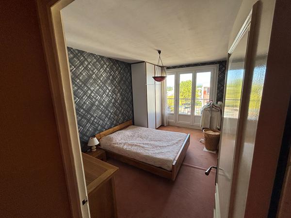 À Vendre , T3 à Pont-de-Chéruy ,73,76 m² avec parking et cave