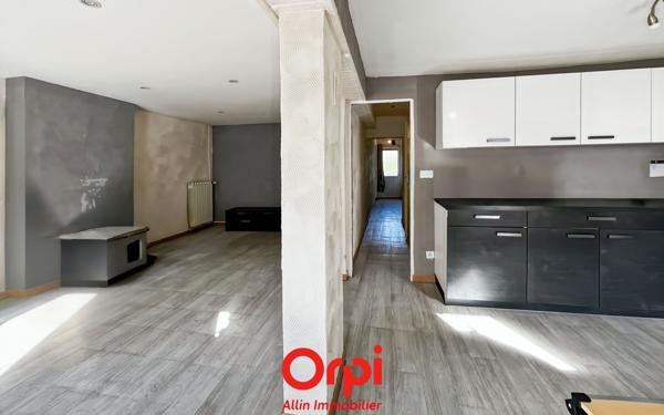 Maison à vendre    3 pièces •  Montmarault