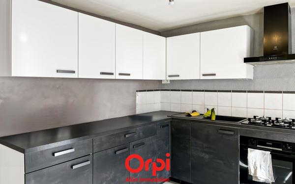 Maison à vendre    3 pièces •  Montmarault