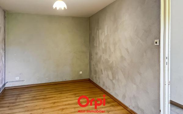 Maison à vendre    3 pièces •  Montmarault