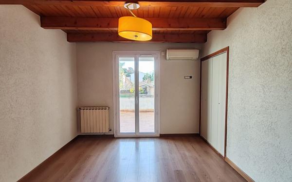 Maison à louer    4 pièces •  Pomérols