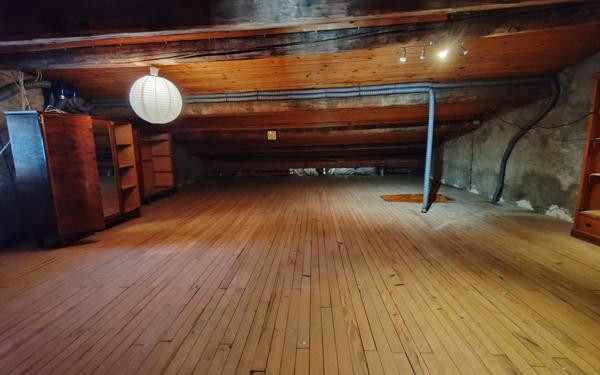 Maison à louer    4 pièces •  Pomérols