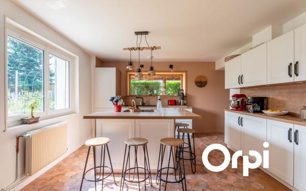 Maison à vendre    7 pièces •  Chasselay