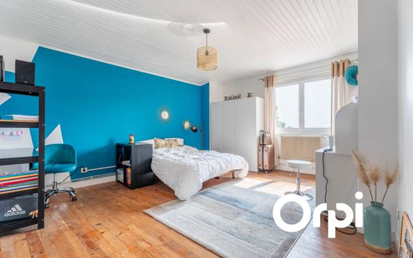 Maison à vendre    7 pièces •  Chasselay