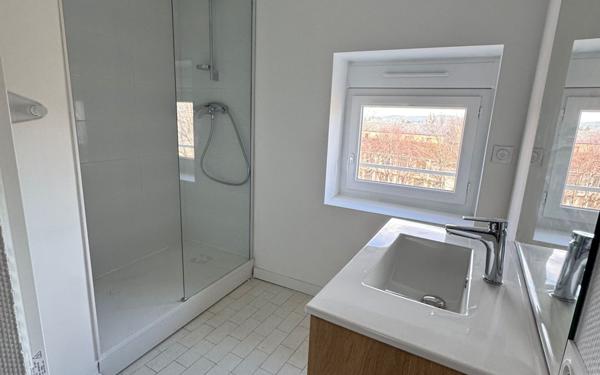 Appartement à louer    2 pièces • 59 m2 Mazamet