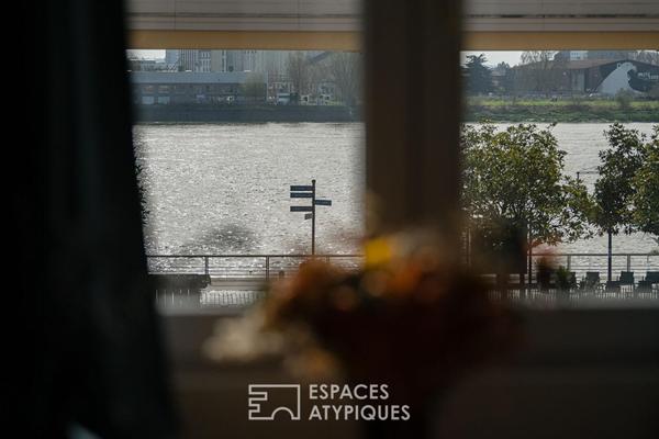 Appartement avec grande terrasse sur les Quais
