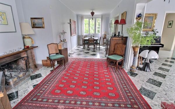Maison à vendre    8 pièces • 200 m2 Fontenay-sous-Bois