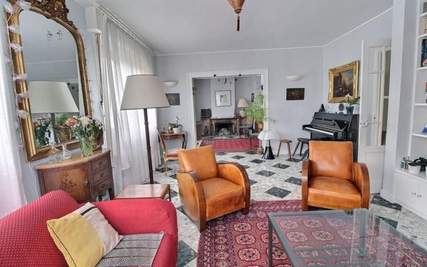 Maison à vendre    8 pièces • 200 m2 Fontenay-sous-Bois