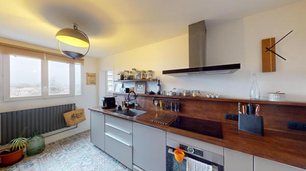 Dernier étage - Appartement T3 lumineux avec balcon - Eysines limite Caudéran