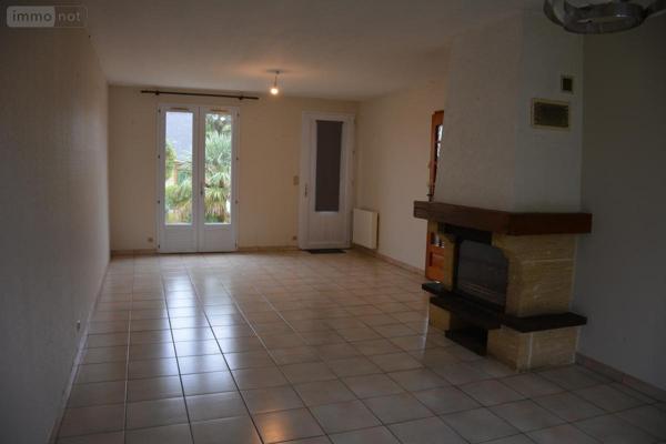 Maison à louer à Château-Gontier-sur-Mayenne en Mayenne (53200), ref : 53039-L2